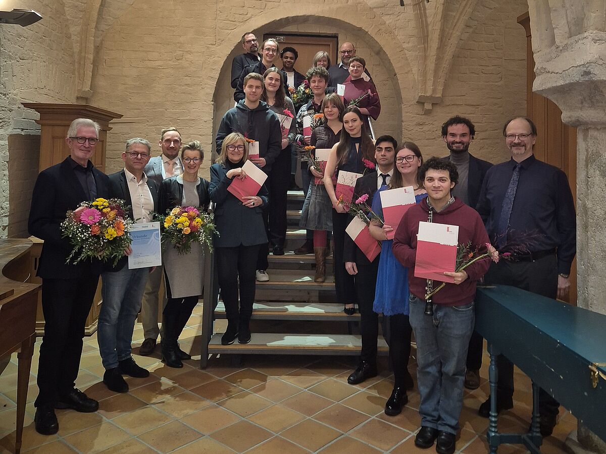 Die Stipendiaten und Förderer. Foto: hmt Rostock