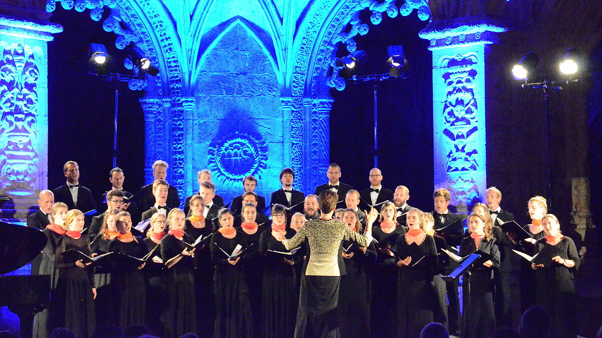Der Kammerchor beim 5. "Festival Coral De Verao" in Lissabon