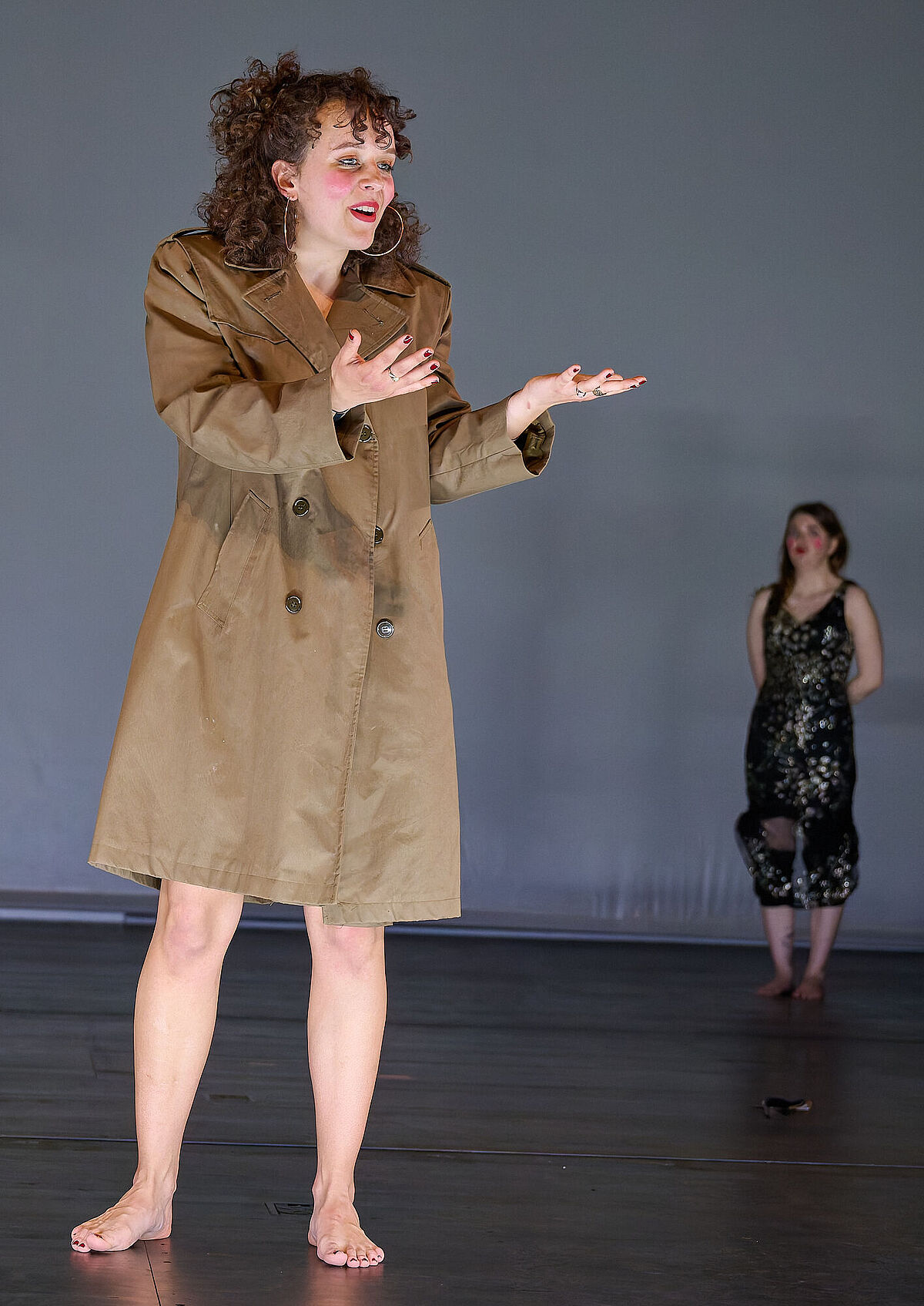 Studierende zeigen interdisziplinäre Bühnenstücke